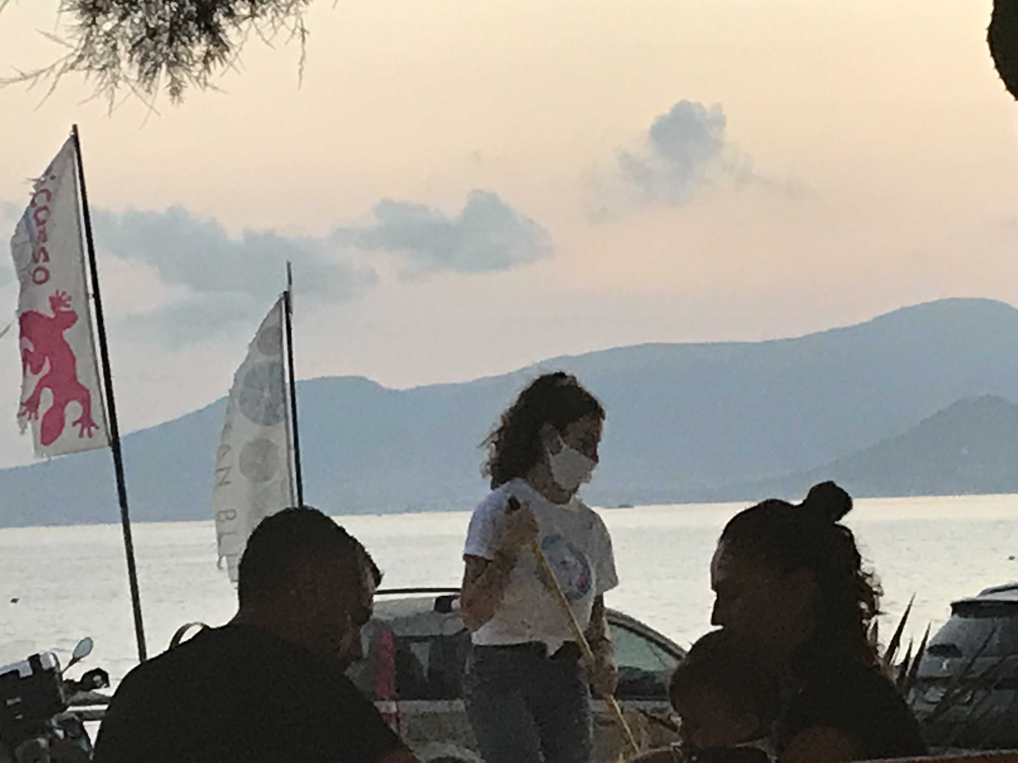 B3E504CF-258C-4E34-A4EF-B83B9A3851AB